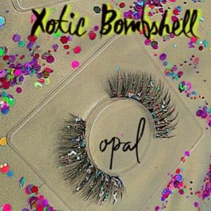 🦋“𝔹𝕆𝕄𝔹𝕊ℍ𝔼𝕃𝕃 𝕃𝔸𝕊ℍ𝔼𝕊”🦋